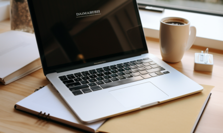 3_a_minimalistic_image_of_a_laptop_on_2460d383-e640-4b3a-9463-bac306b7574a